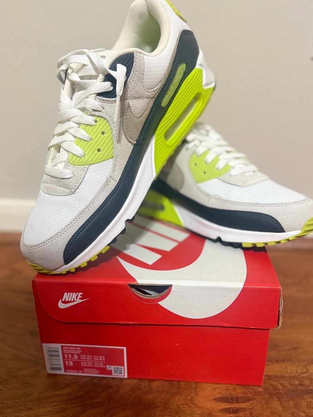 Men’s Size 11.5 Nike Air Max 90 Gortex White & Khaki Cyber With Box- DM0029 107